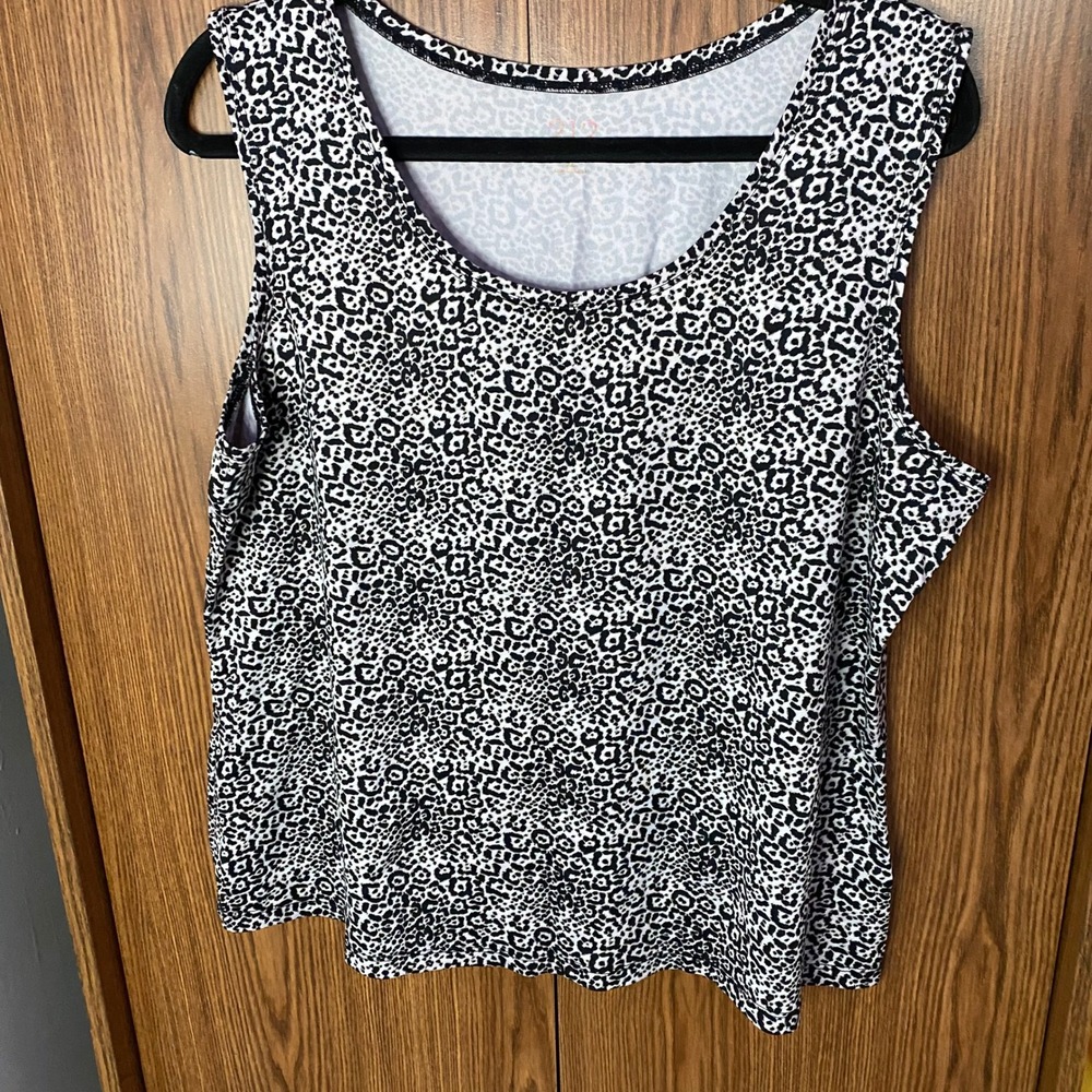 212 Collection Tank Top Womens XL Black White Leopard Print Athletic Sleeveless